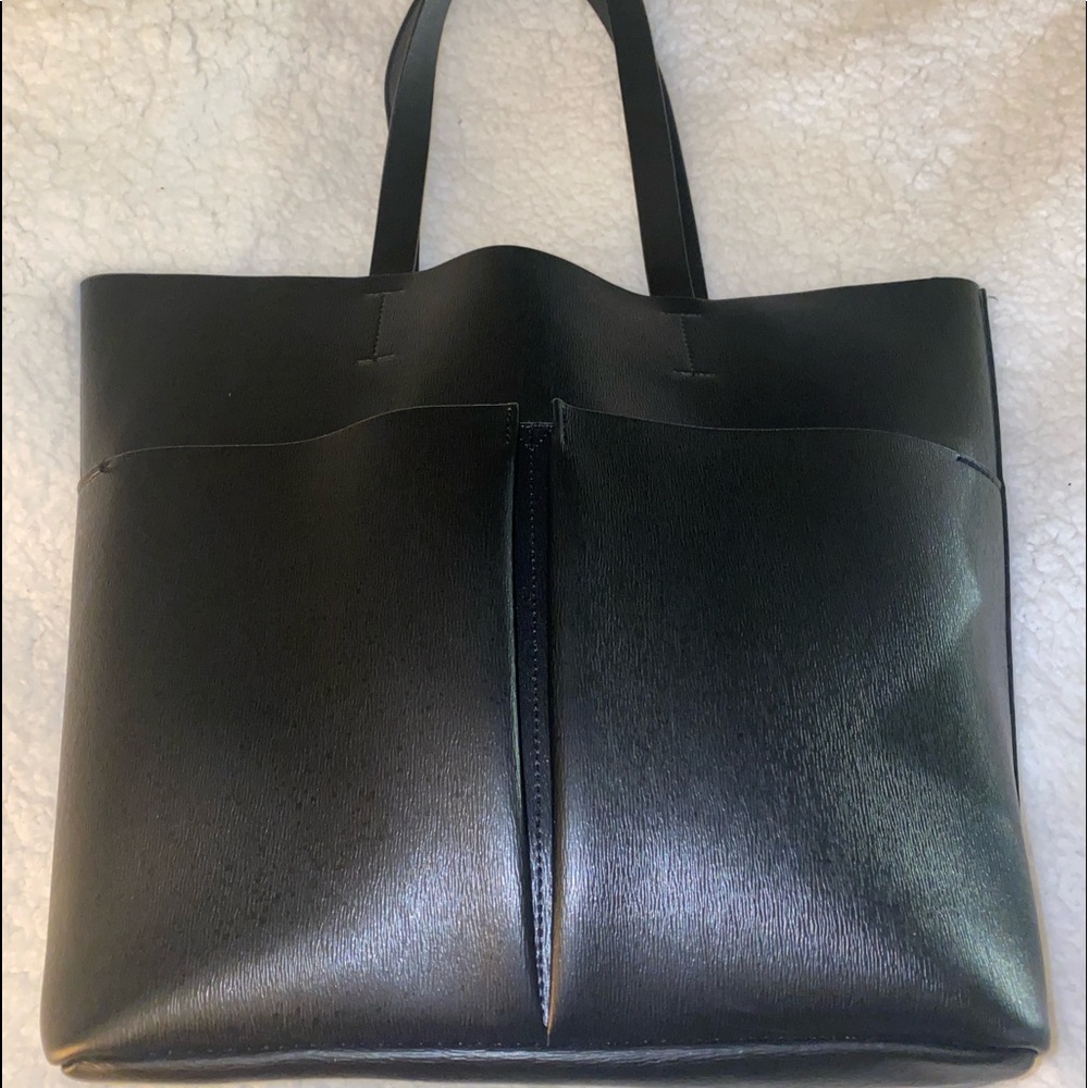 Neiman Marcus Black Leather Tote 2 outside Pockets
